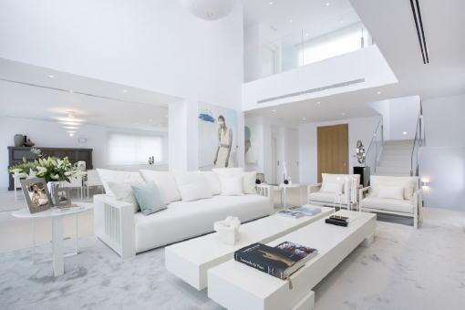 Living area with high ceiling