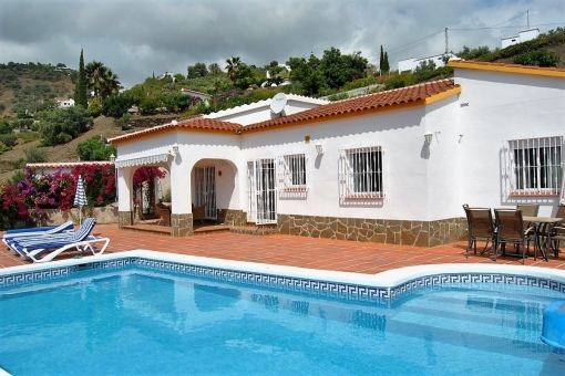 house in Canillas de Albaida