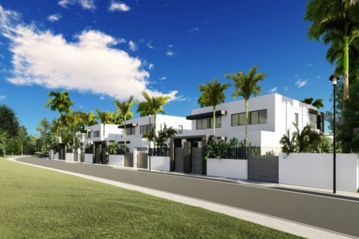 Perfect semi-detached 4 bedrooms villa, highest quality specifications at the New Golden Mile, Estepona