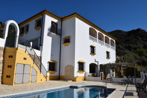 house in Comares