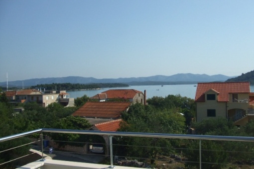 apartment in Murter for sale