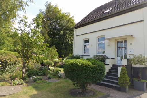 House in Mülheim Saarn House in Mülheim Saarn