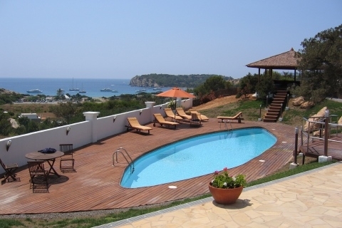 villa-swimming-pool-with-sea-view-Cala-Jondal