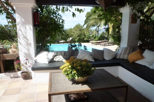 terrace & pool-salinas-villa
