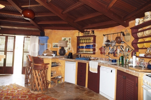 poolhouse kitchen-marvelous finca-santa eularia