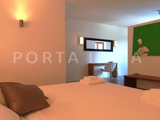 bedroom3-stunning villa-es cubells