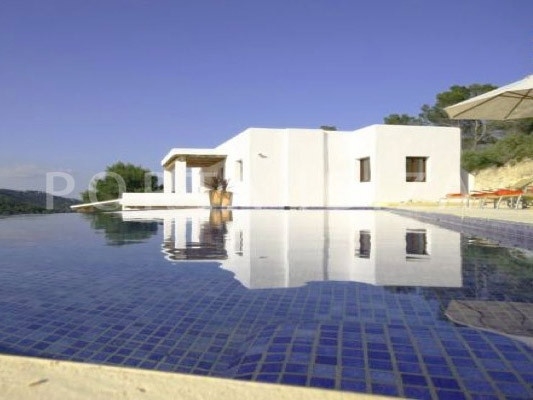 pool & stunning villa-es cubells