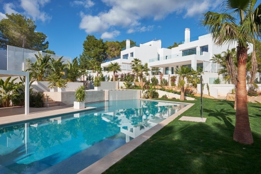Beautiful villa a few meters from the beach of...