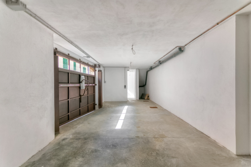 Garage with electric gate