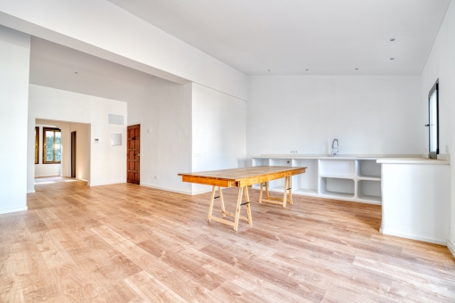 Living and dining area on the upper floor