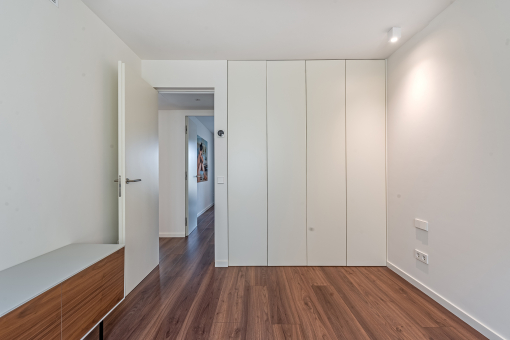 An other room with built-in wardrobe