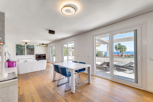 Bright living and dining area
