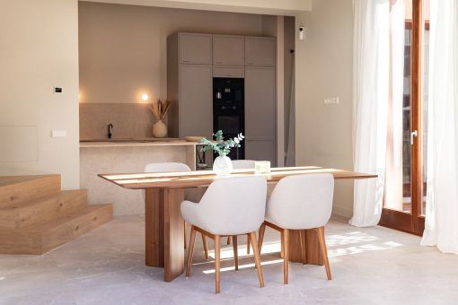 Dining area close to the kitchen