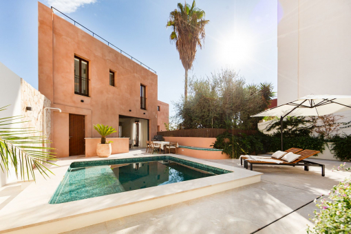 Pool and patio