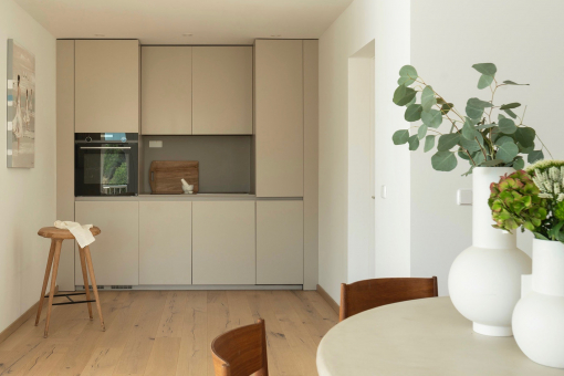 Tastefully furnished kitchen