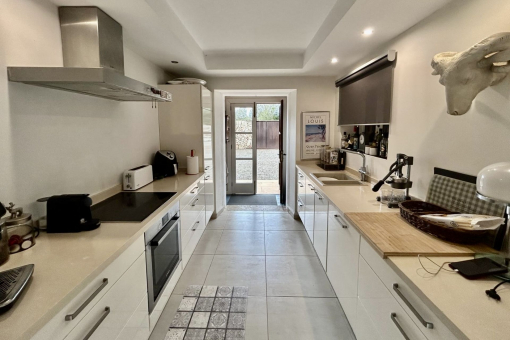 Fully equipped kitchen