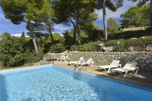 Finca with authentic Mallorcan charm and rental license for 5 people
