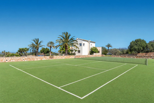 Finca con pista de tenis y vistas al mar entre Manacor y Colònia de Sant Pere