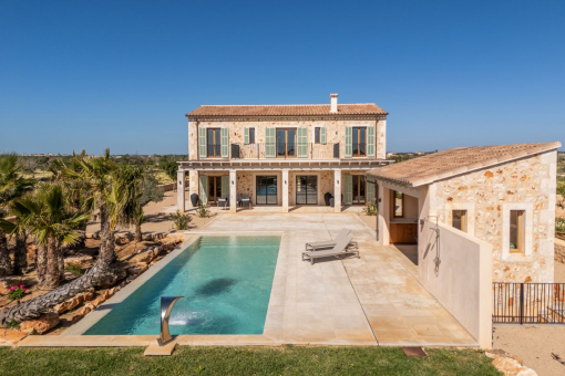Luxury finca with pool house