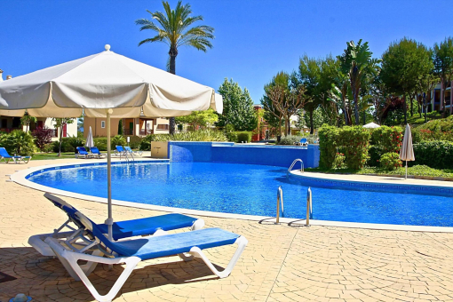 Una de las tres piscinas