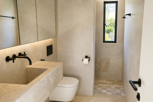 Baño moderno con ducha