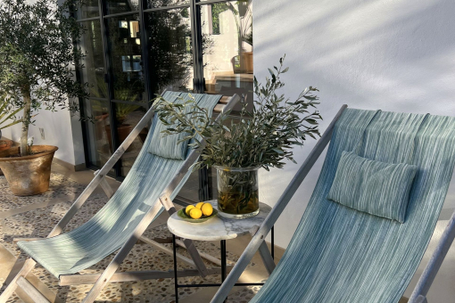 Espacio de vida armonioso con conexión al jardín