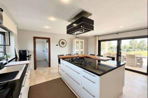 Open kitchen