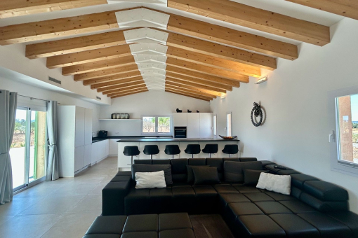 Salón-comedor de concepto abierto