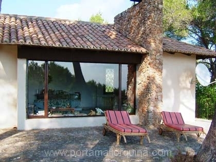 Terrace with living room