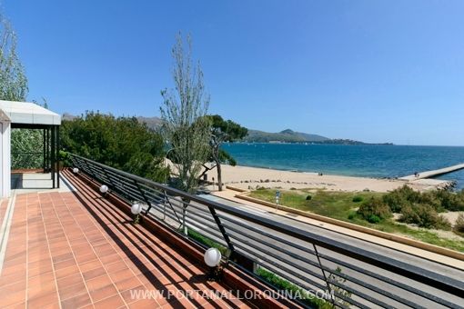 Fantastic, frontline penthouse apartment in Puerto Pollensa