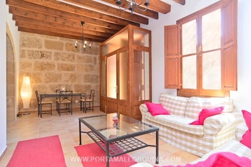 Pretty and completely renovated townhouse in the centre of Alcudia oldtown