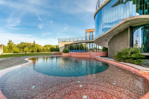 Breath-taking pool area