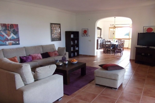 The finca has a living area of approx. 335 sqm
