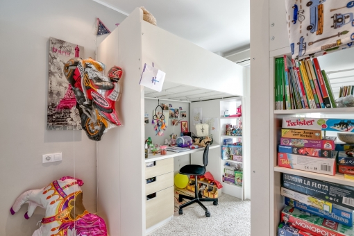 Beautiful children´s room with loft bed