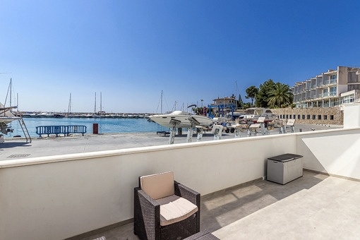 Terrace with impressive sea view