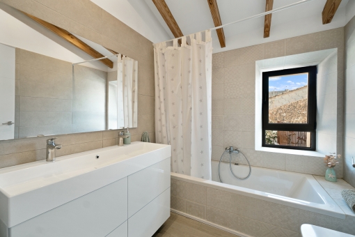 Modern bathroom with bathtub