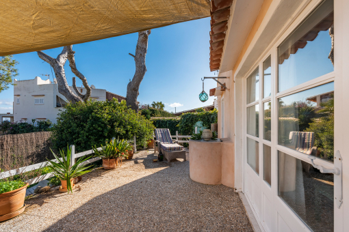 Terrasse mit Zugang zum Haus