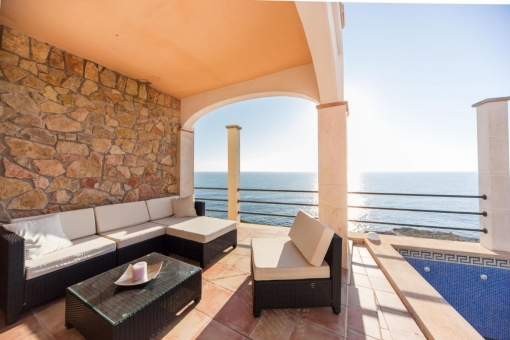 Fantastic lounge terrace with sea views