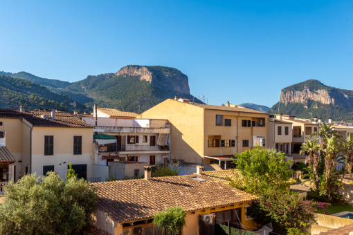 View over the town to the mountains