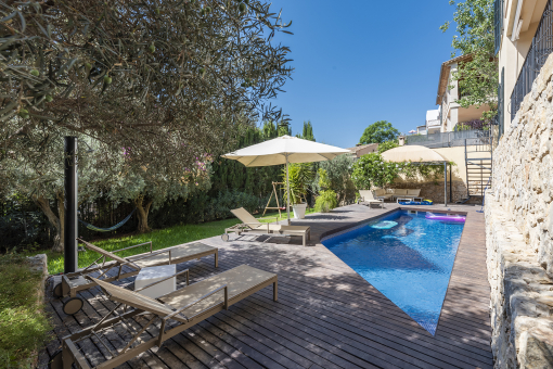 Garden with salt water pool