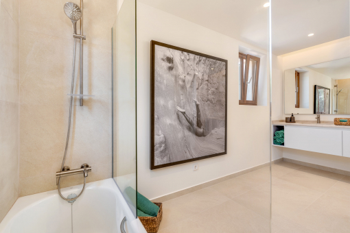 Eines von 5 Badezimmern