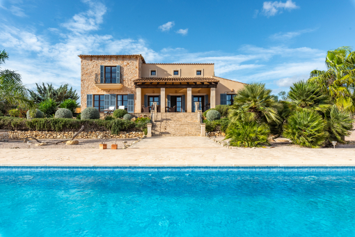 Mediterranean finca with pool and landscape views in Porreres