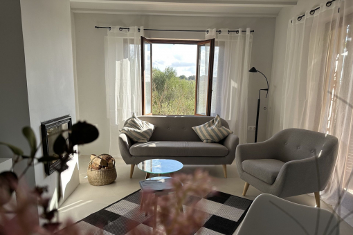 Living area with fireplace