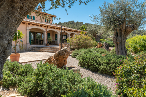 Finca surrounded by a mediterranean garden