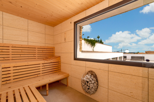 Sauna with views to the roof terrace