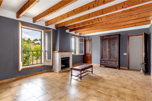 Further room with fireplace