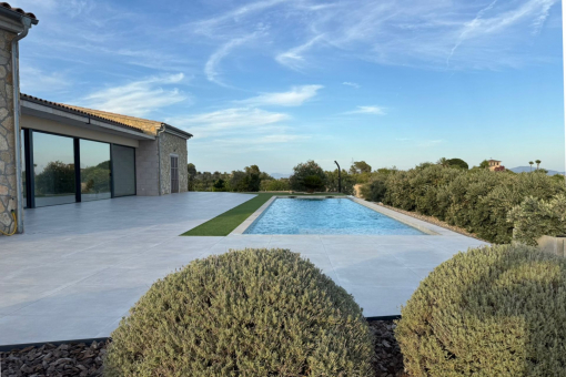 sineu-finca-mieten-pool-garten