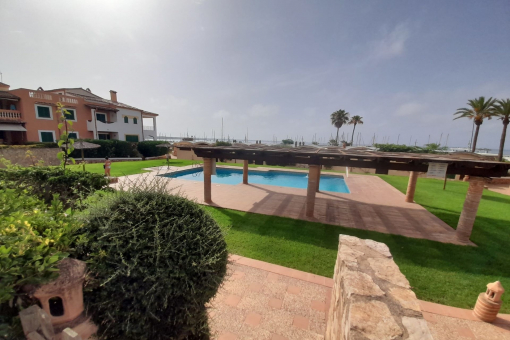 Apartment with terrace and pool in Sa Rapita