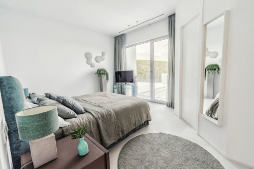 One of 5 bedrooms