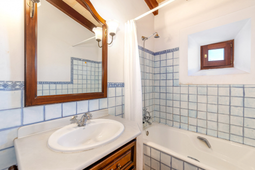 Bathroom with bathtub